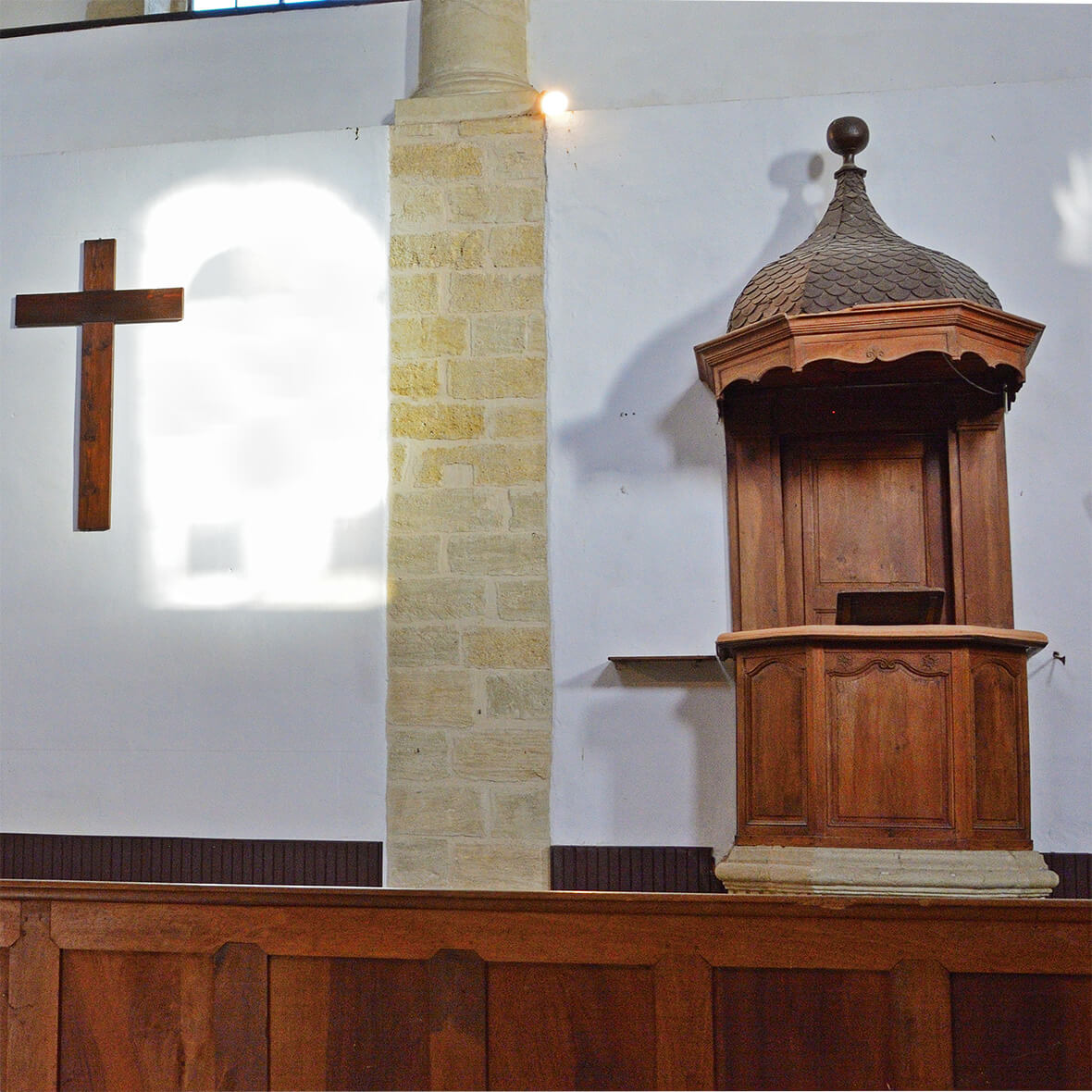 Oratoire et croix